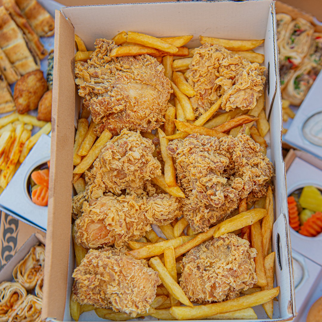 تشيكن فاميلي بروست